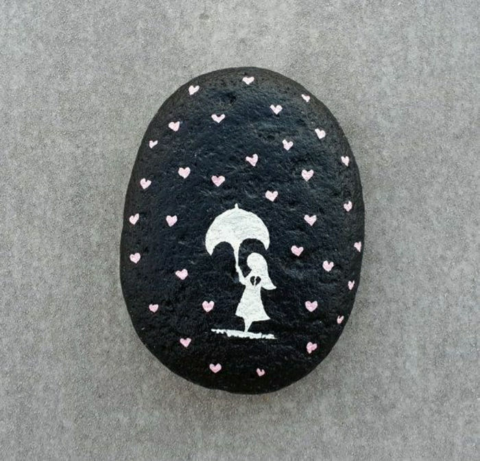 håndmalte stein svart-basis-hvitt tegning liten jente Umbrella Raindrops hjertet