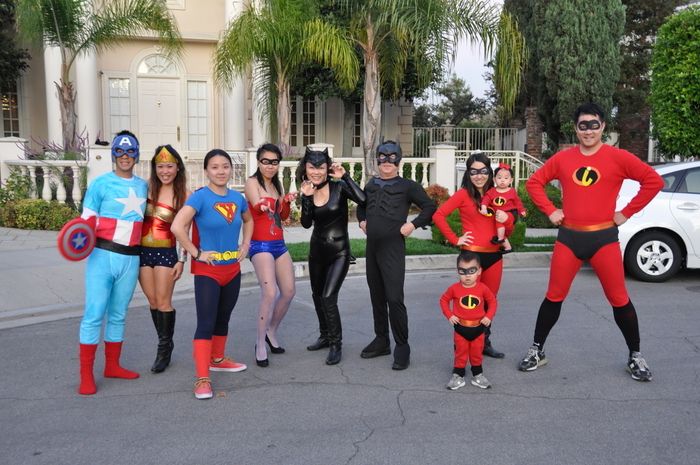 Superhero kostymer för tonåringar och hela familjen - barndomshjältar