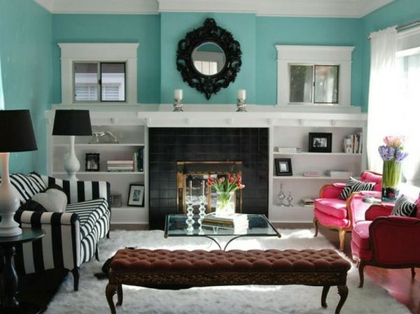 jasný tyrkysový múr farebné obývacia izba design-pruhované pohovka-in-čierno-biele