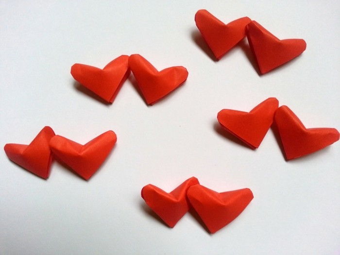 hjerte-Tinker-origami-ideer-hvit-bakgrunn