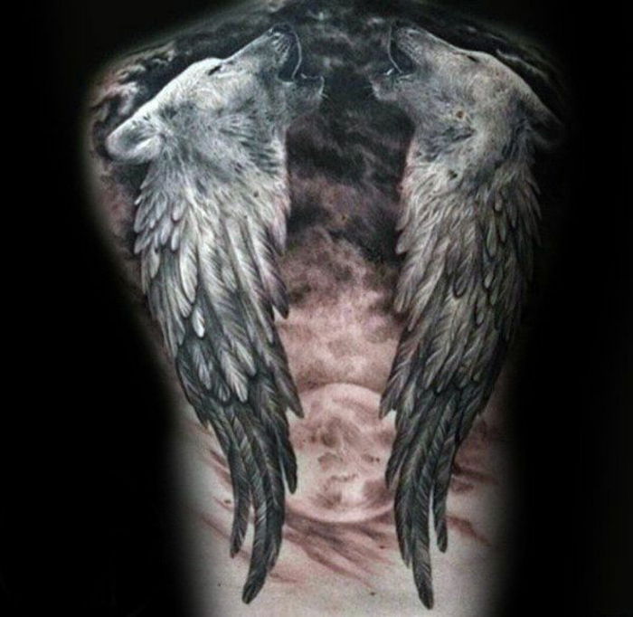 velika rdeča luna in dve črni angelski krili in dva vihana volka - ideja za tetovažo angelskega krila za moške