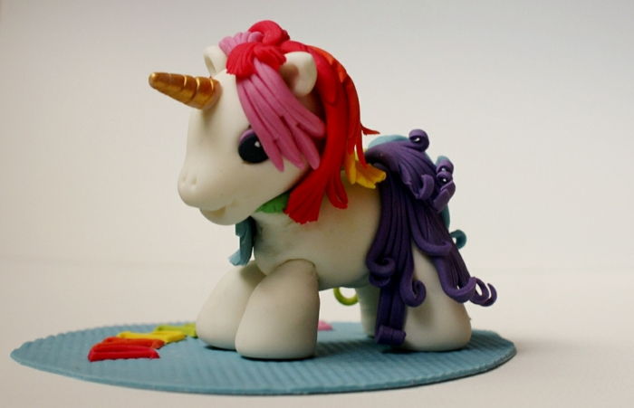 Här är en annan idé för en saga unicorn kaka