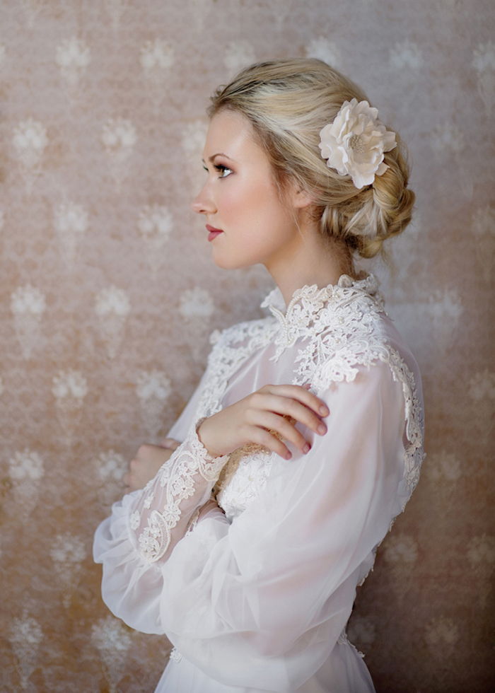 rochia de mireasa, rochia de mireasa din sifon cu decoratiuni de dantelă