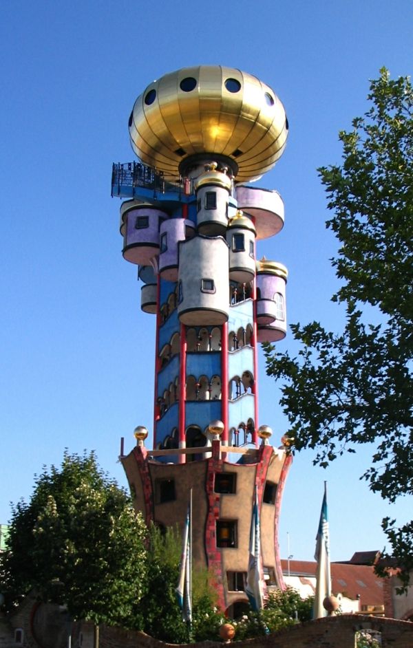 hundertwasser-art-Abensberg-Kuchlbauer Torre