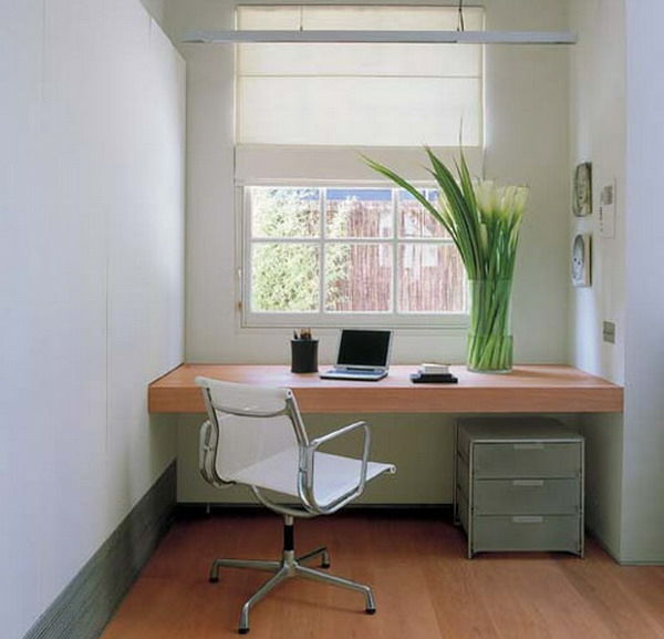 mobilier de birou ikea frumos - scaun alb pe role