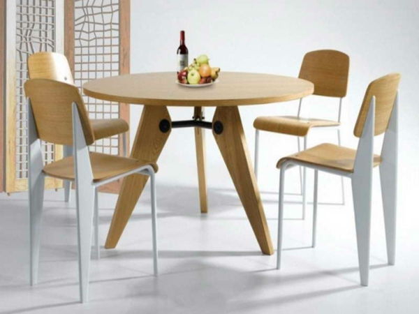ikea kuchynské stoličky-super-cool dizajn z dreva - okolo stola s okrúhlym tvarom
