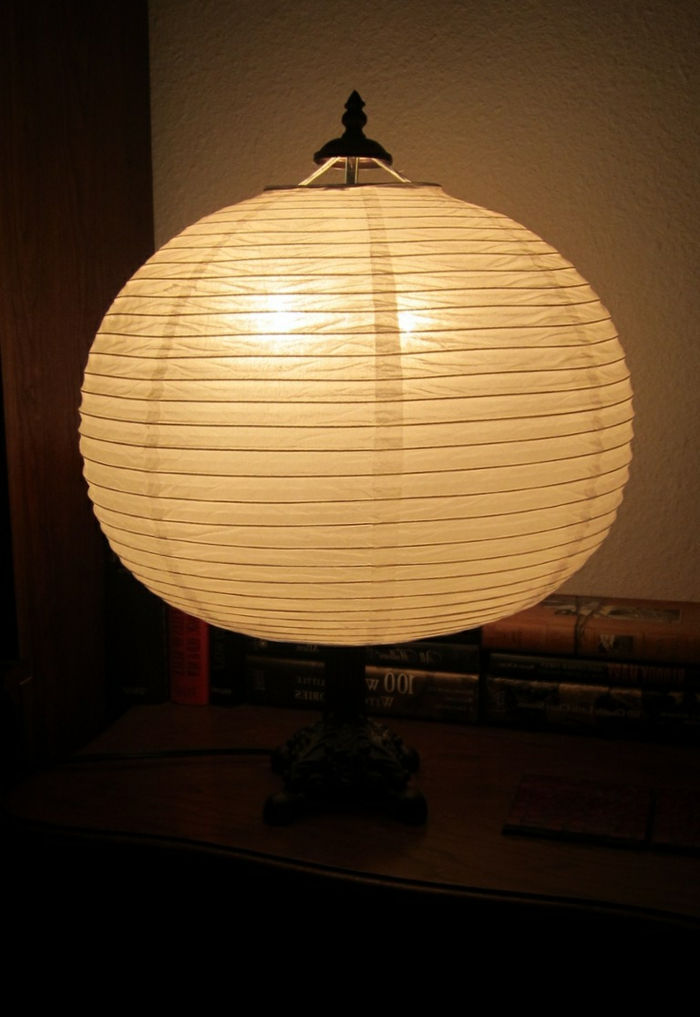 IKEA-popieriaus-lempa-šviestuvas