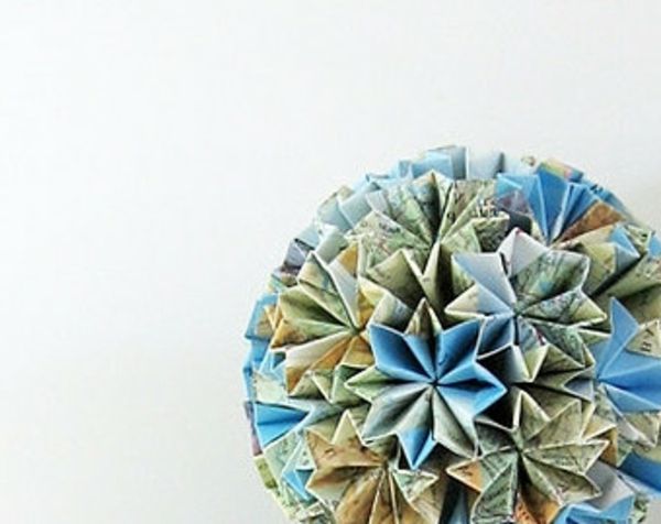 Flower origami verdenskart-brettet