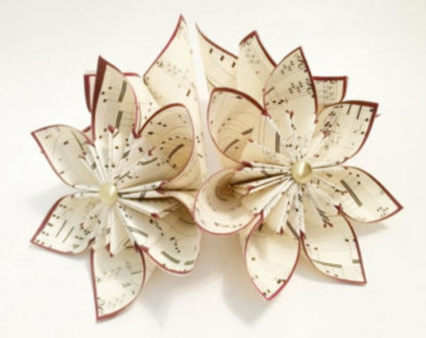 Origamio gėlės-Kreme-balta-raudona-Rand