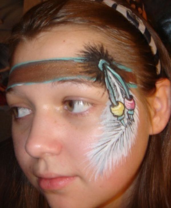 indian-makeup-cool-girl-with-a-fjäder målade