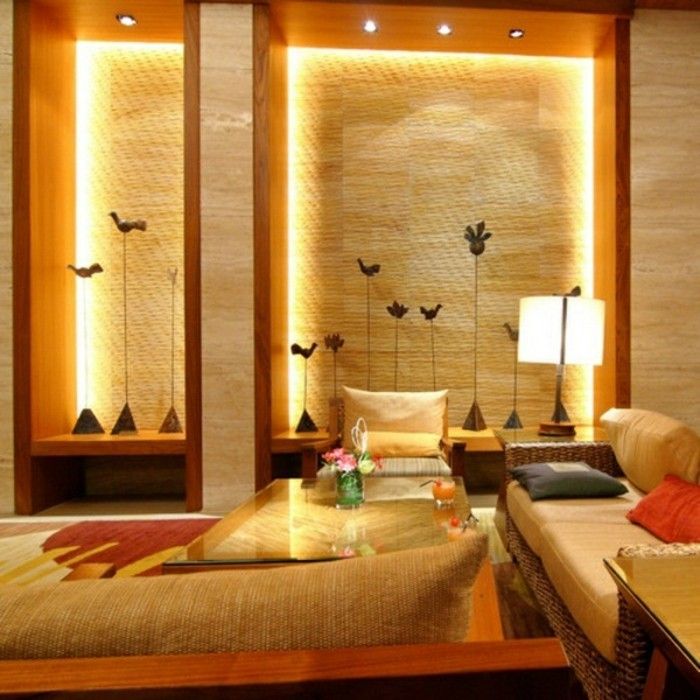 indirekte belysning-beige fargen på veggen-for-stue-luksus-utforming