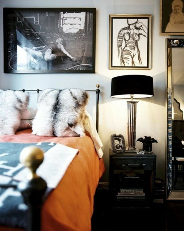 inspiration-sovrum-svart-lampa-orange duvet täcker och dekorativa kuddar