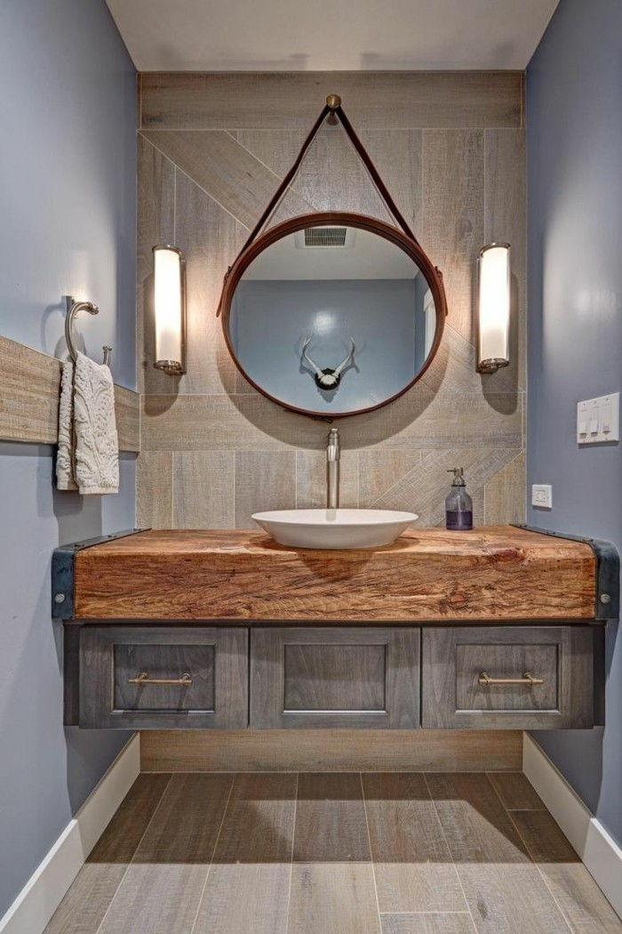 Meble interesujący, łazienka Round-lustro-on-the-drewnianej ścianie