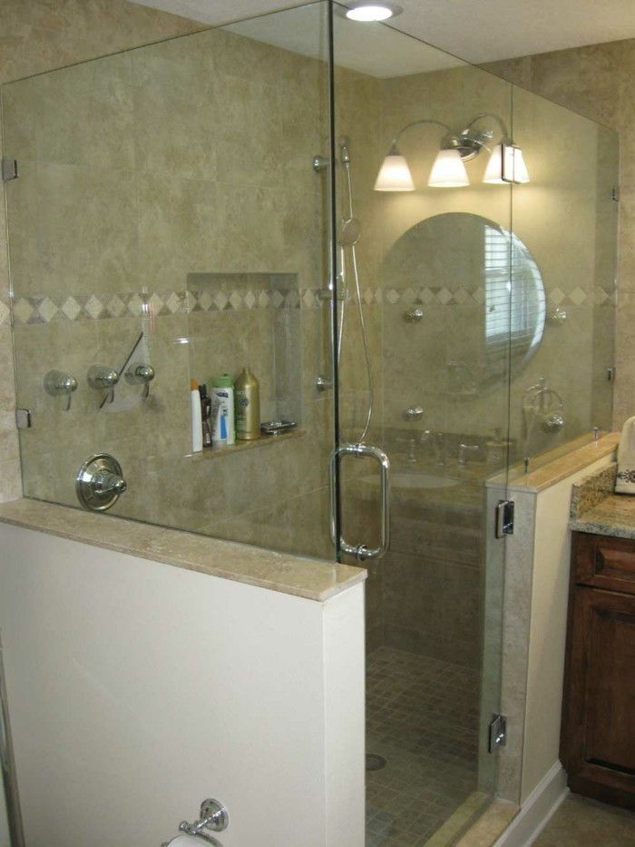 Įdomu stiklo sienos dušas-in-mažas-gražus-vonios kambarys