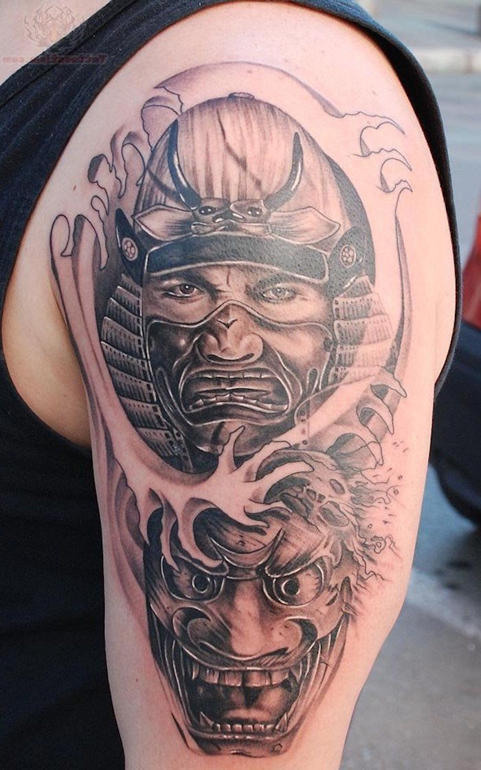 mască, om, cască, tatuaj japonez în negru și gri