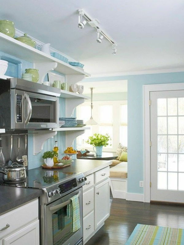 bela in svetlo modra za kuhinjo - lepa barvna shema
