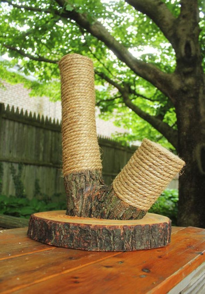 Kačių žaislai patys gamina dreifuojančią medieną ir virvę sode