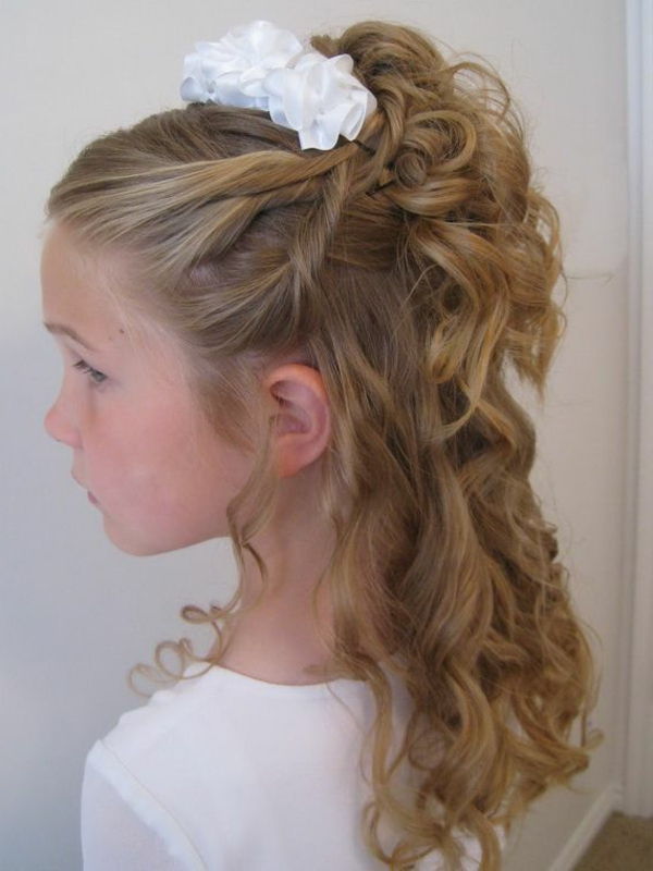barn frisyrer-for-girl-ljus-big-hair-white-band