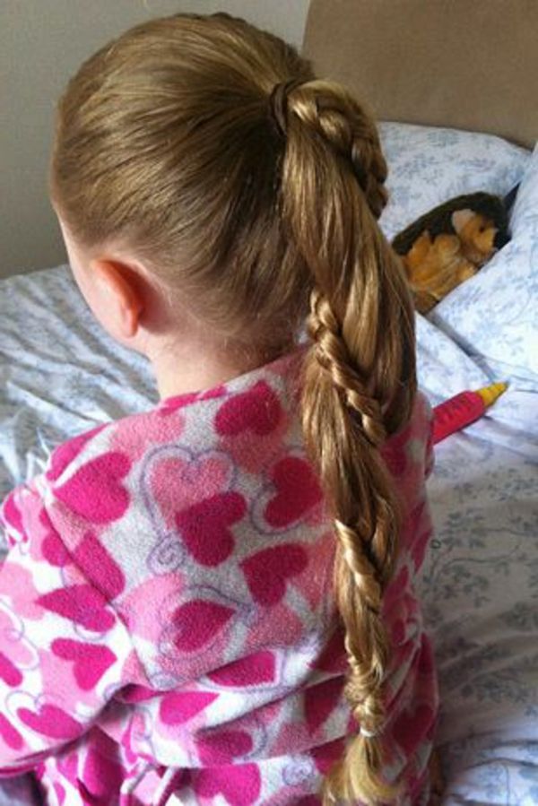 barn frisyrer-for-girl-long-hair-ljus-färg