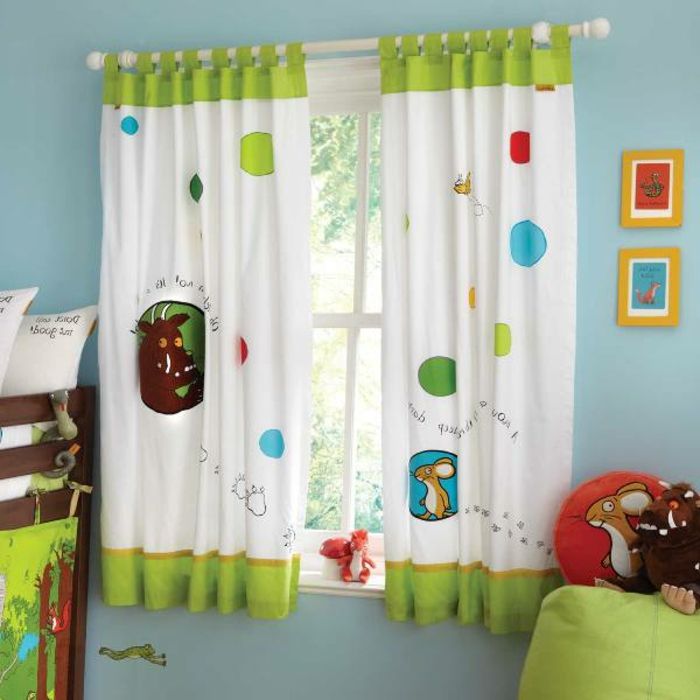 cortinas infantis para pequenas janelas