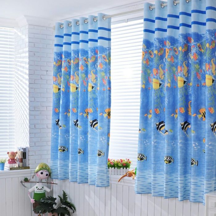 cortinas das crianças-em-azul-e-motivos