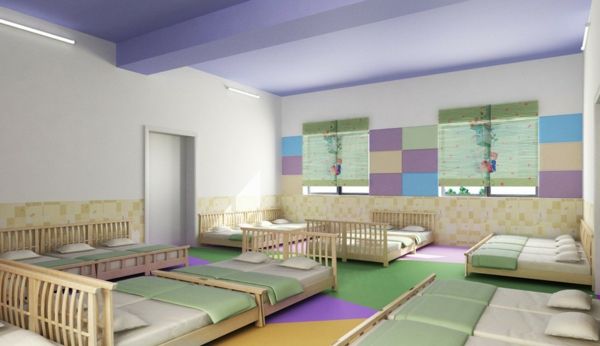przedszkole-wnętrza-wiele łóżka-in-zwykły kolorze