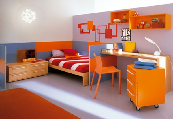 orange och grå färg för barnrummet