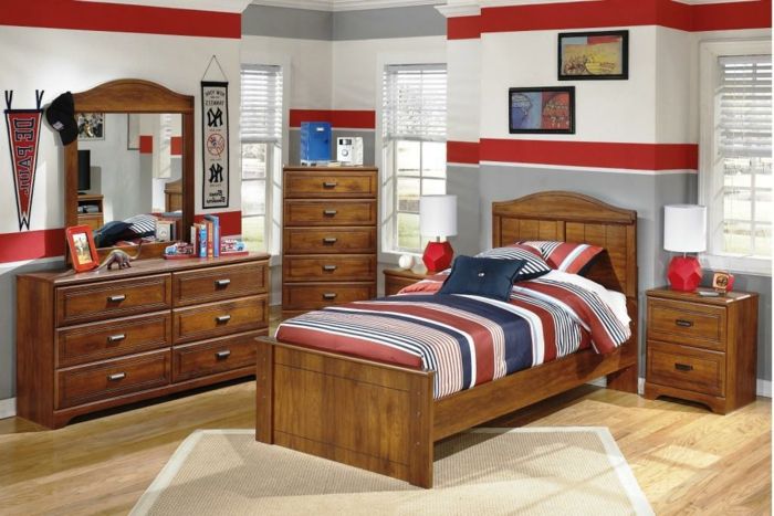 chlapci izba drevený nábytok v izbe šatník posteľ zrkadlo modrá červená biela farby