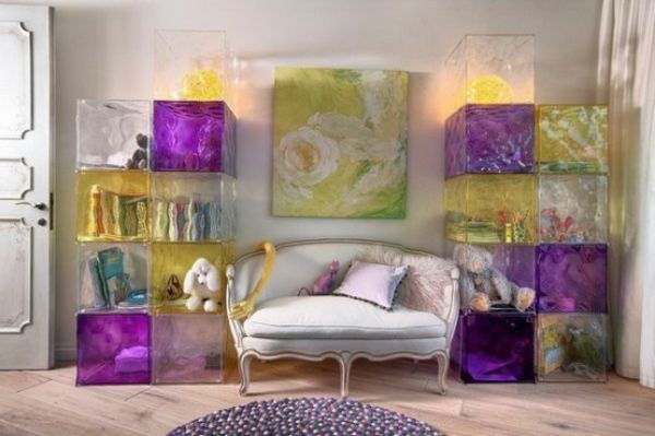 soffa med kudde kudde och färgglada garderober för original plantskola dekor