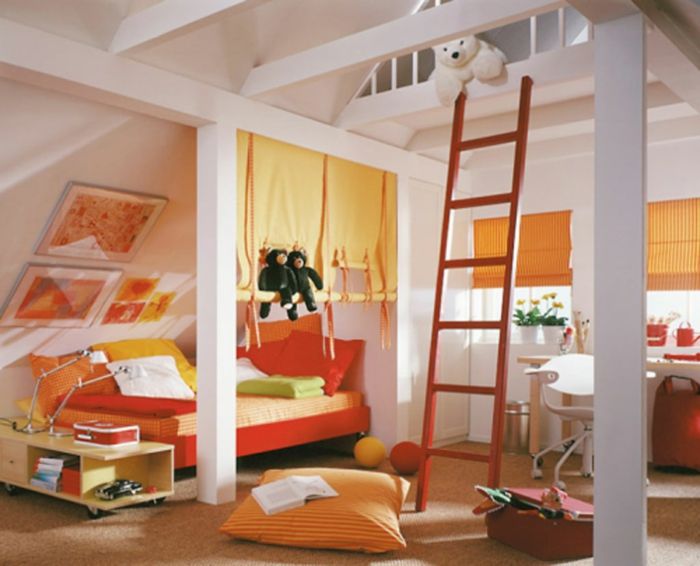 cameră frumoasă cameră pentru copii cameră ideală în scări albe și portocalii în pernele mari cameră