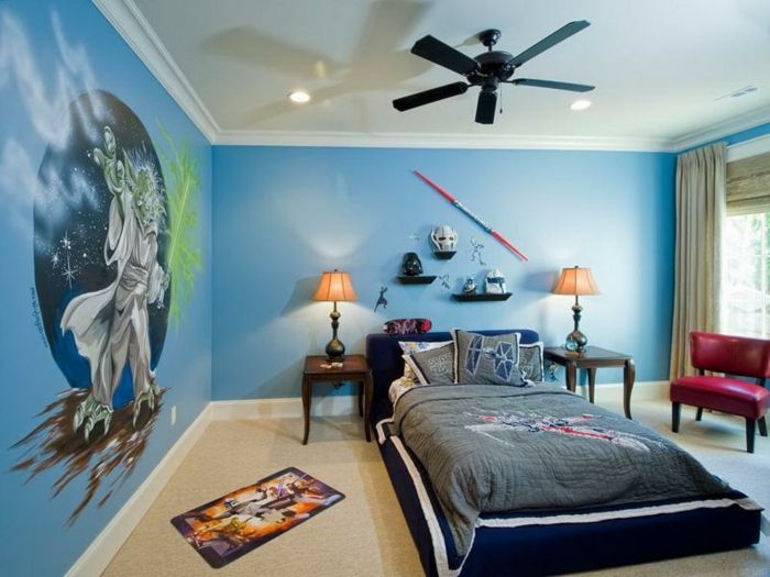 băieți cameră idei de design albastru pereți stea războaie idei pat gri covor lampă roșu scaun