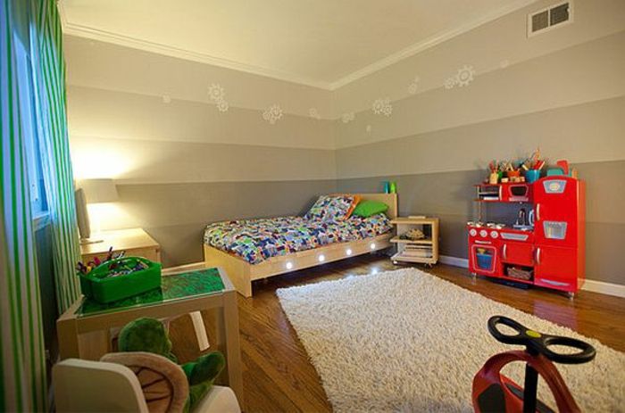 Camera băieților decorează ideile de design interior în camera patului de tineri cu iluminare specială