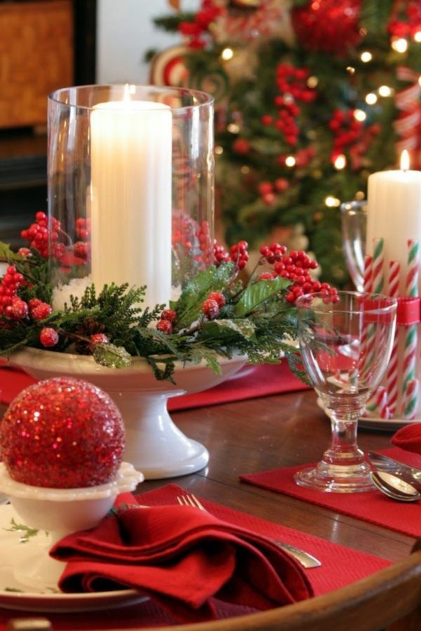 Klasikinis stalo papuošimas-už-Kalėdų-su-gražūs papuošalai