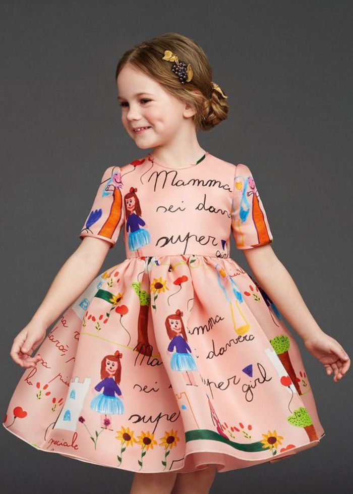 Çocuk çizimleri, kısa kollu, şenlikli kız kıyafetleri ile geniş elbise