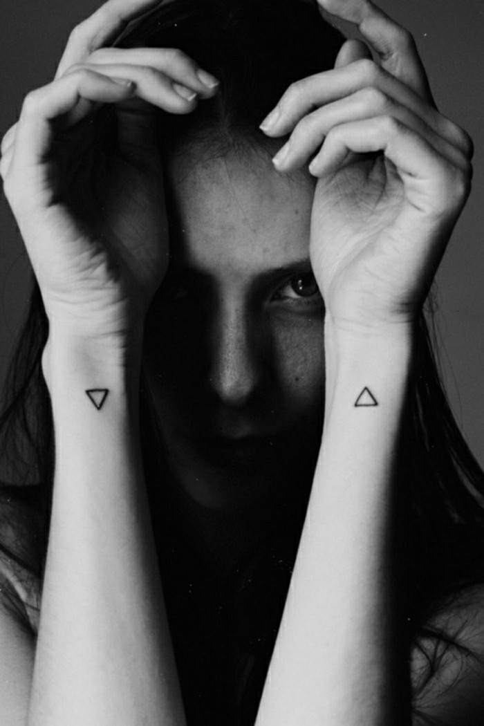 malé tetovanie tetovanie-for-ženy-trojuholníkov