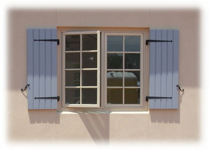 modello di piccola finestra blu-negozi-classico