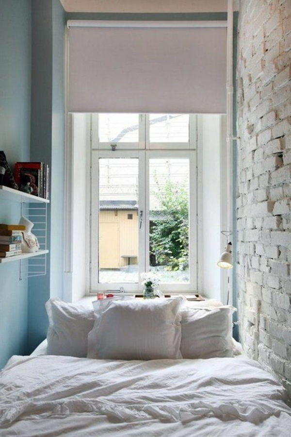 mažas miegamasis-set-langas-su-žaliuzės