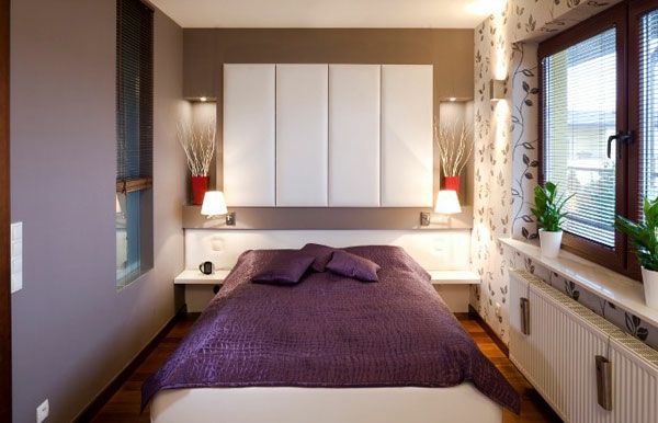 mažas miegamasis nustatyti violetine lova-and-white-spintos