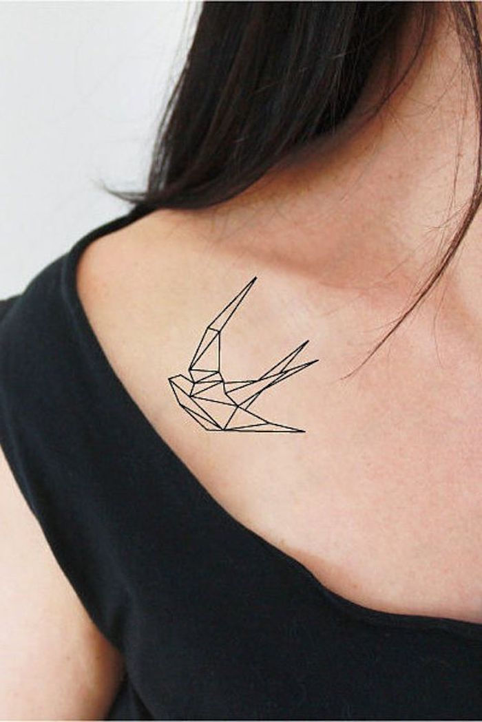 najbolj priljubljene tetovaže, origami tattoo s ptičji motiv na rami