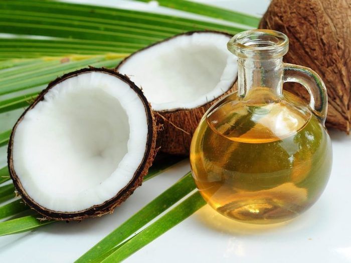 naredite kožo iz kokosovega olja, naredite čistilo s kokosom in oljčnim oljem