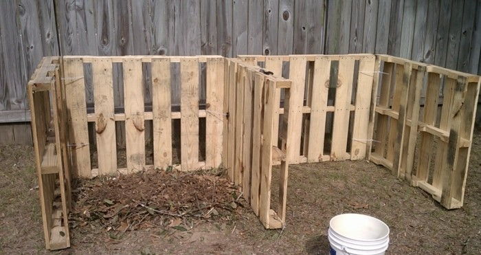 Kompostér-vlastné-build-každý môže-a - kompostér-own-build