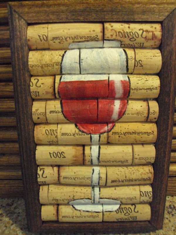 cork-in-frame-sleutelen met geschilderde-wineglass-