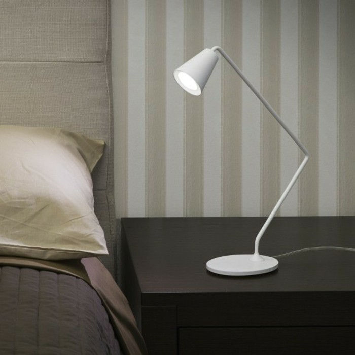 kreativ design sovrum-lampa-on-the-nattduksbordet