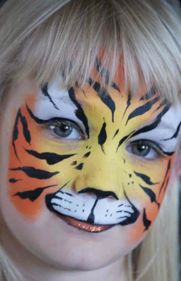 tigre maquiagem - uma criança muito doce