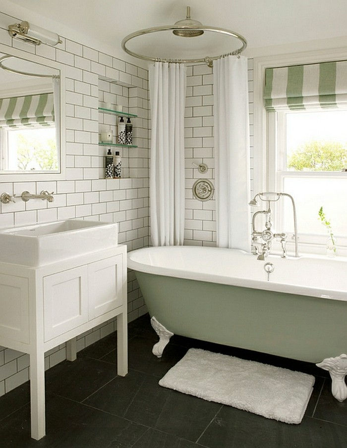 dom-łazienka-kafle podłogowe rolety-biało-zielony