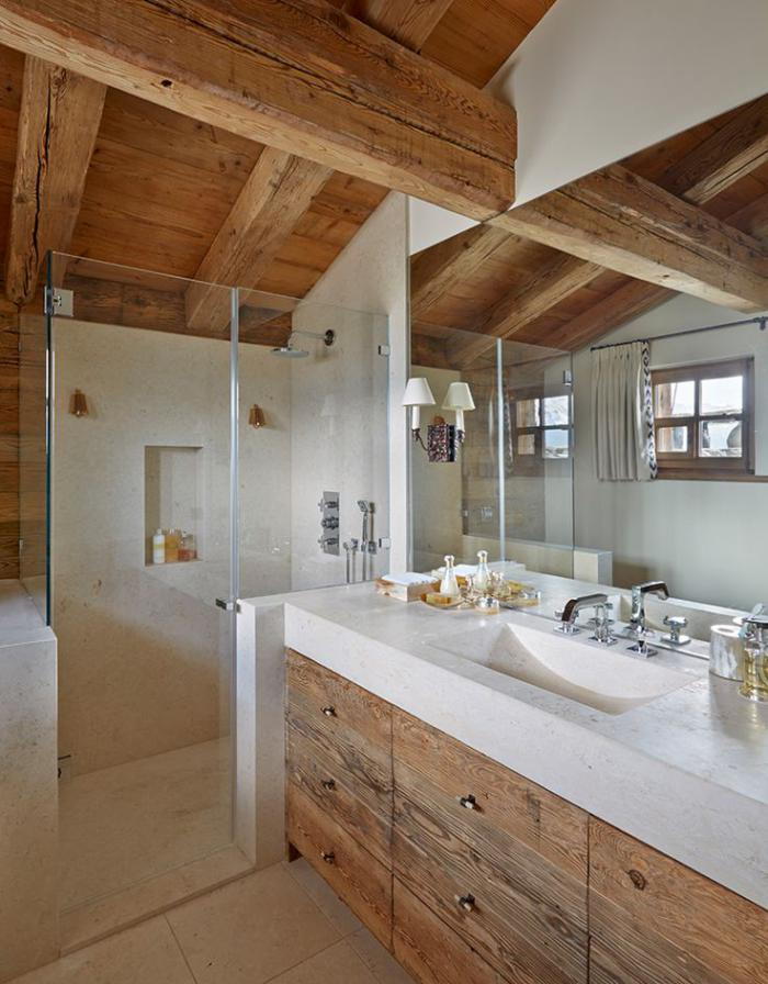 Hiša-kopalnica-s-žarkom stropa steklena plošča-umivalnik-s-pod omaro
