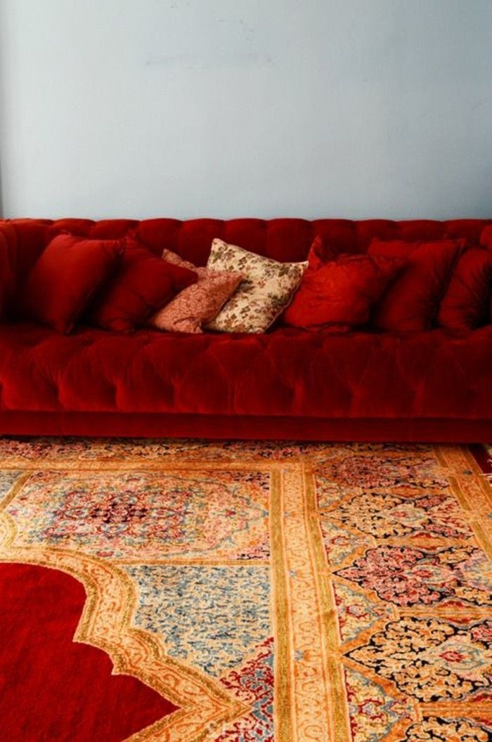 ilgai raudona-lova-rytietiškas kilimas