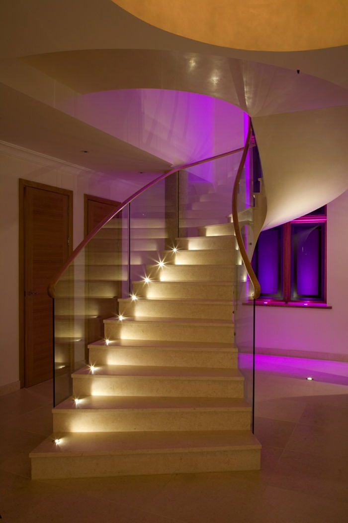 condotto scale di illuminazione-giallo-scale-rosy-light
