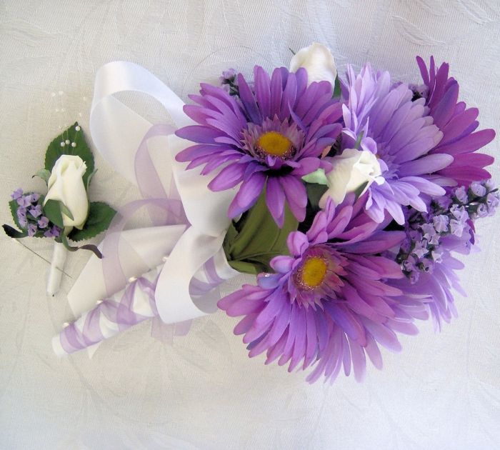 violetiniai nuotakos puokštė-gražūs-idėjos-Hochzeitsdeko-vestuvių dekoravimas-kėlimo