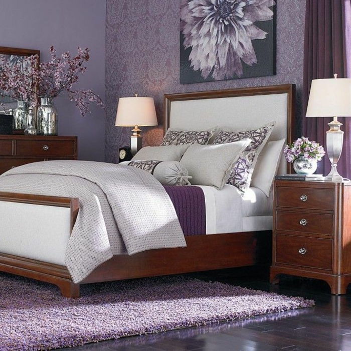 violet-tapet-interesant-dormitor